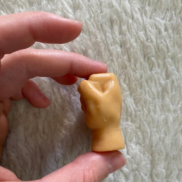 Mini Finger Toy – Tiny Hand Closed Fist - Picture 7 of 12